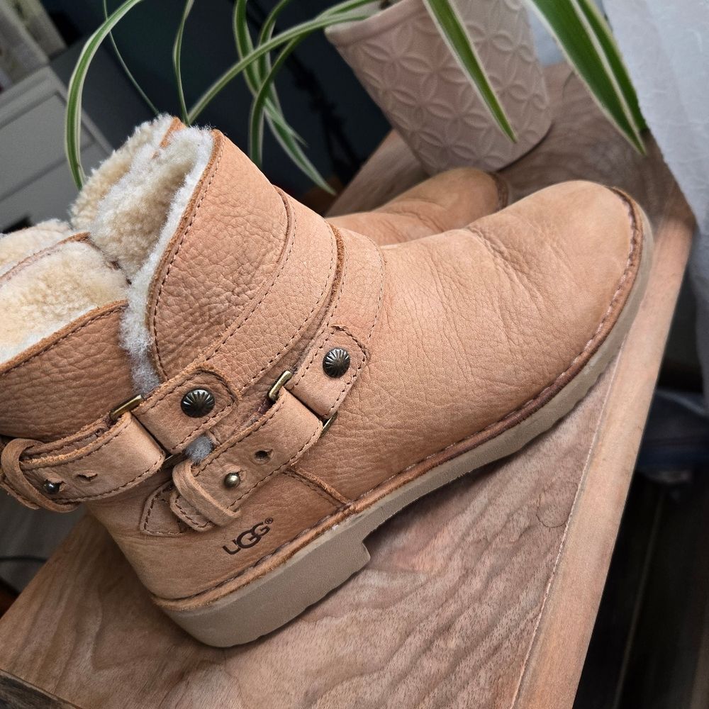UGG Simmens Leather Buckle Moto Boots Shearling Lined Waterproof 7 - Picture 7 of 11